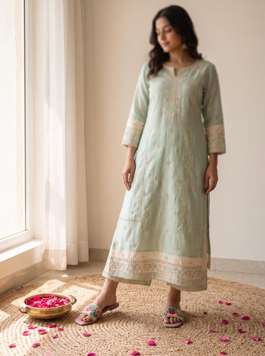 Floral Embroidered Slide in Mauve worn by model